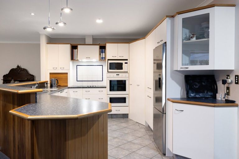 Photo of property in 37 Canon Road, Tanners Point, Katikati, 3170