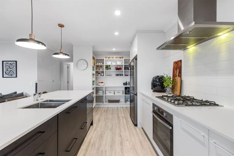 Photo of property in 17 Parkside Mews, Papamoa, 3118