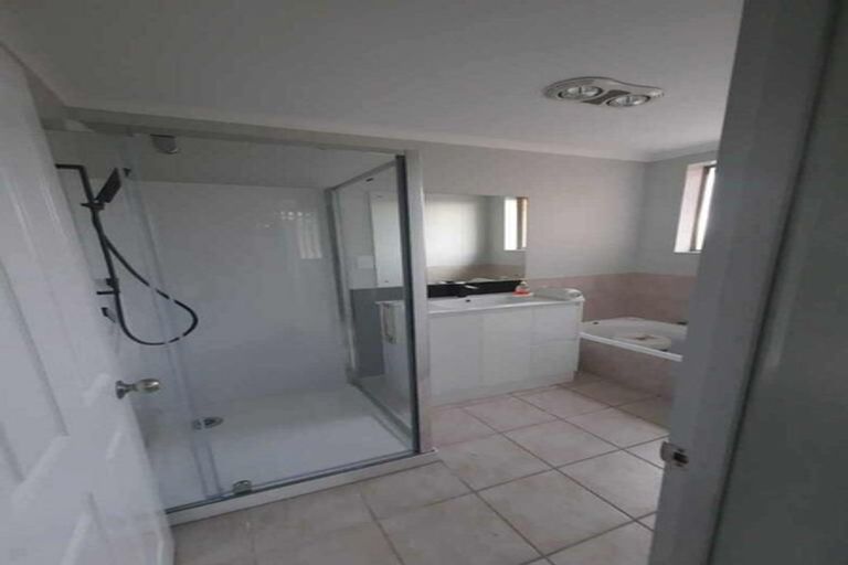 Photo of property in 4 Nykki Place, Papakura, 2110