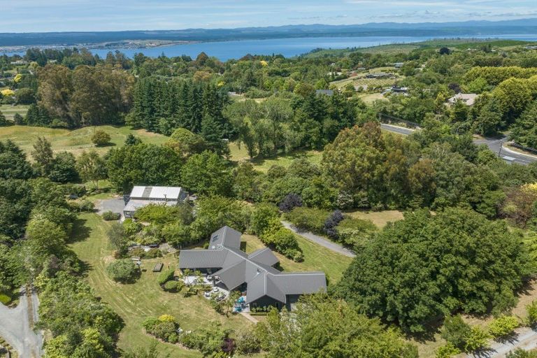 Photo of property in 208 Mapara Road, Acacia Bay, Taupo, 3385
