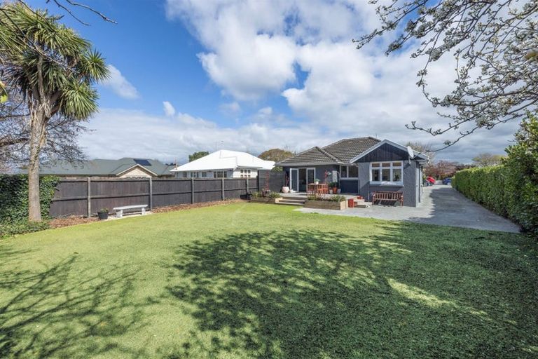 Photo of property in 208 Wairakei Road, Bryndwr, Christchurch, 8053