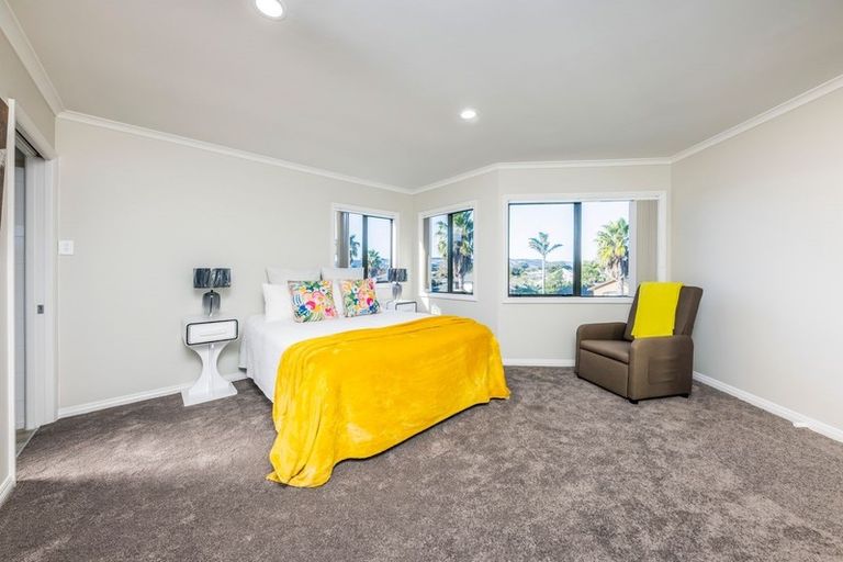 Photo of property in 21 Parkhaven Drive, Rosehill, Papakura, 2113