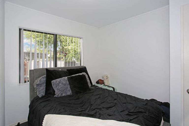 Photo of property in 2/8 Freyberg Crescent, Pukekohe, 2120