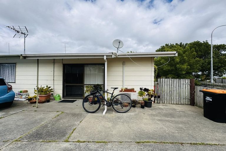 Photo of property in 11a Kaimanawa Street, Kelvin Grove, Palmerston North, 4414