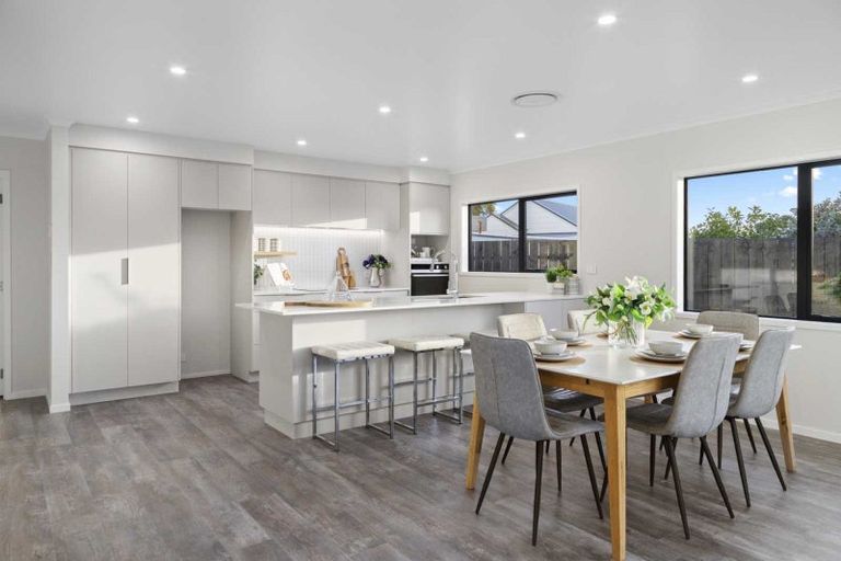 Photo of property in 116a Racecourse Road, Waiuku, 2123