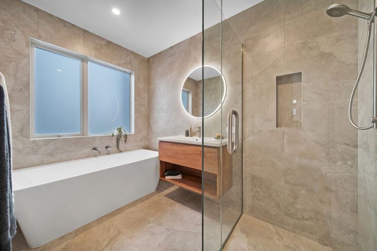 Photo of property in 53 Mehrtens Crescent, Woodend, 7691