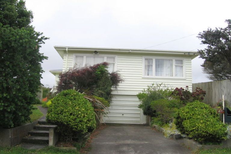 Photo of property in 41 Redwood Avenue, Tawa, Wellington, 5028