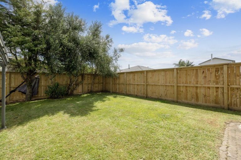 Photo of property in 239 Range Road, Papamoa Beach, Papamoa, 3118