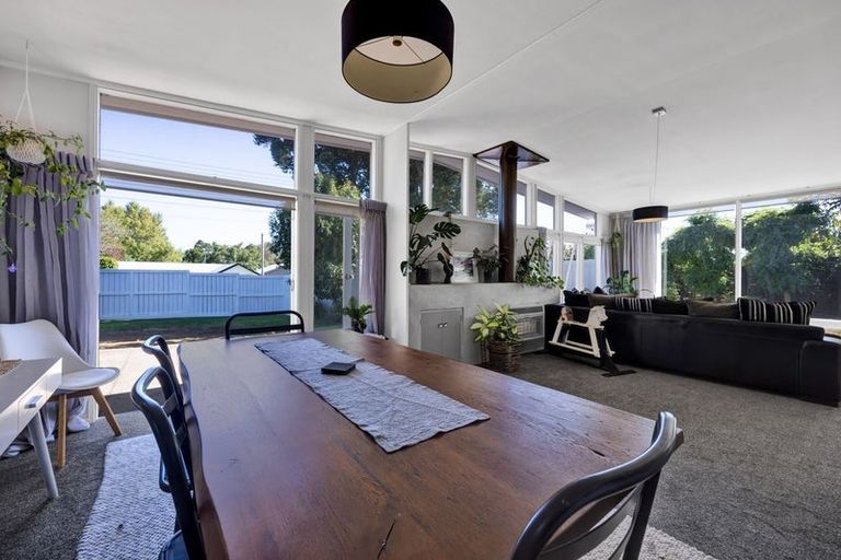 Photo of property in 59 Doralto Road, Frankleigh Park, New Plymouth, 4310