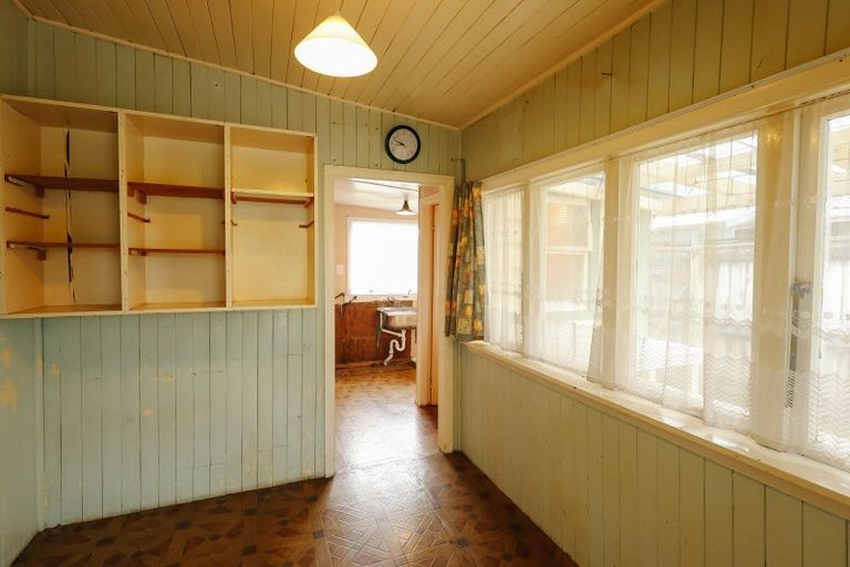 Photo of property in 6 Vincent Drive, Levin, 5510