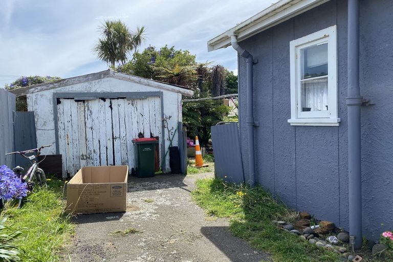 Photo of property in 14 Leicester Street, Patea, 4520