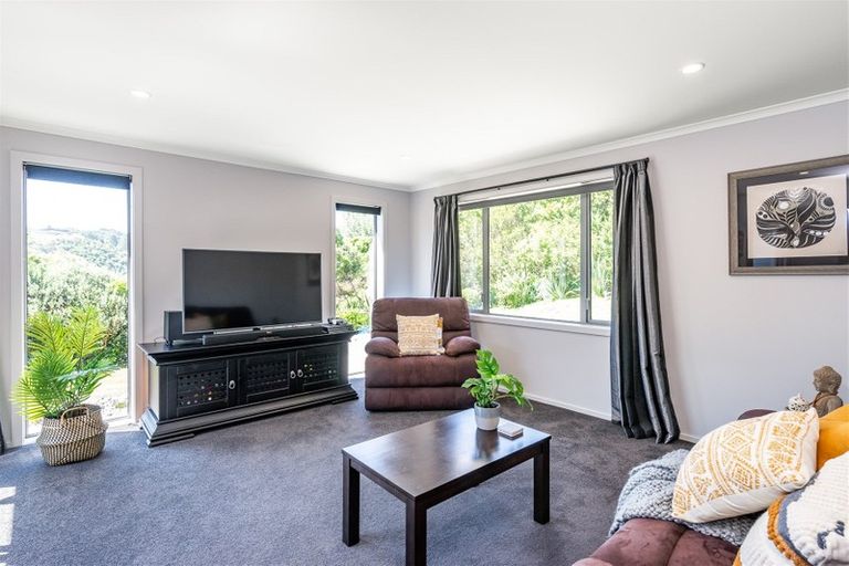 Photo of property in 42 Mahaki Road, Nikau Valley, Paraparaumu, 5032