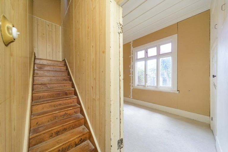 Photo of property in 11 Rosalie Terrace, Kelvin Grove, Palmerston North, 4414