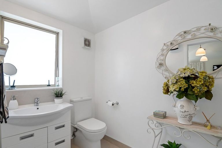 Photo of property in 10 Citrus Grove, Mapua, 7005