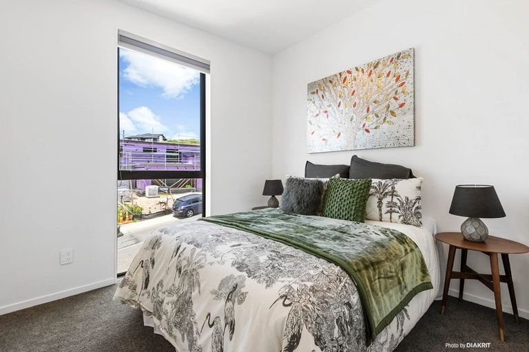 Photo of property in 1/62 Spenmoor Street, Newlands, Wellington, 6037