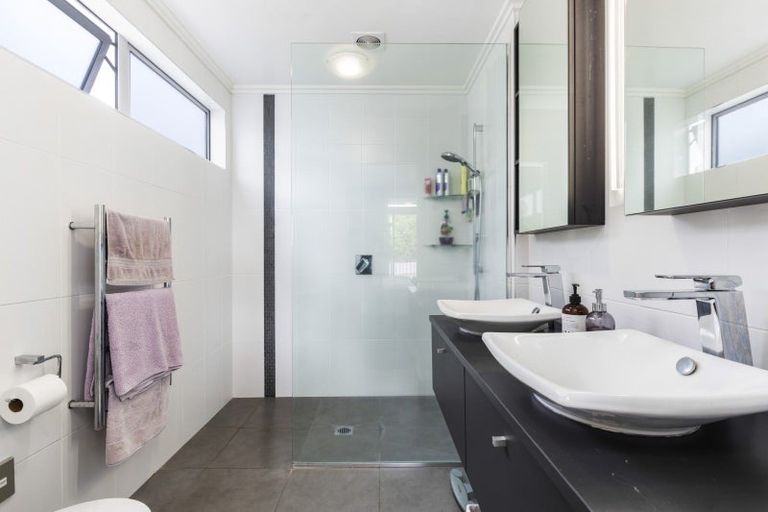 Photo of property in 34 Lake Crescent, Hamilton Lake, Hamilton, 3204