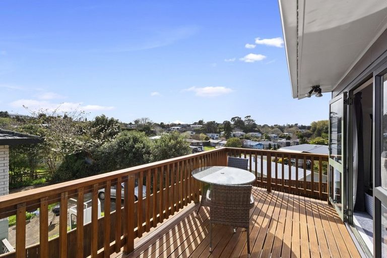 Photo of property in 16 La Salle Drive, Westown, New Plymouth, 4310