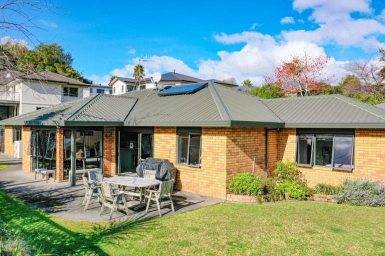 Photo of property in 21 The Fairway, Whakatane, 3120