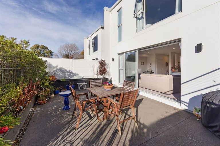 Photo of property in 15 Seager Lane, Hillmorton, Christchurch, 8024