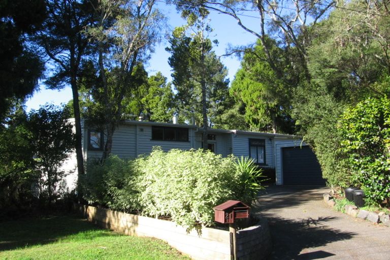 Photo of property in 21 Tawini Road, Titirangi, Auckland, 0604