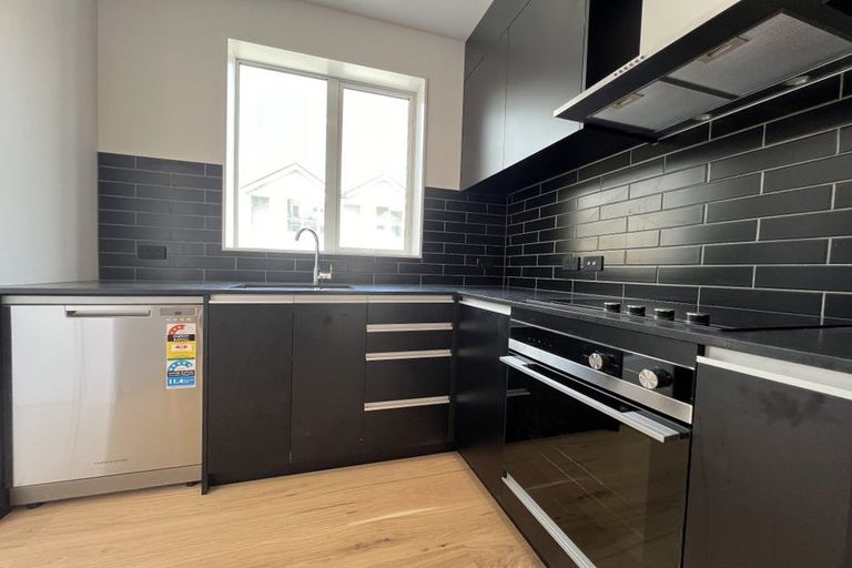 Photo of property in 3/30 Pirie Street, Mount Victoria, Wellington, 6011