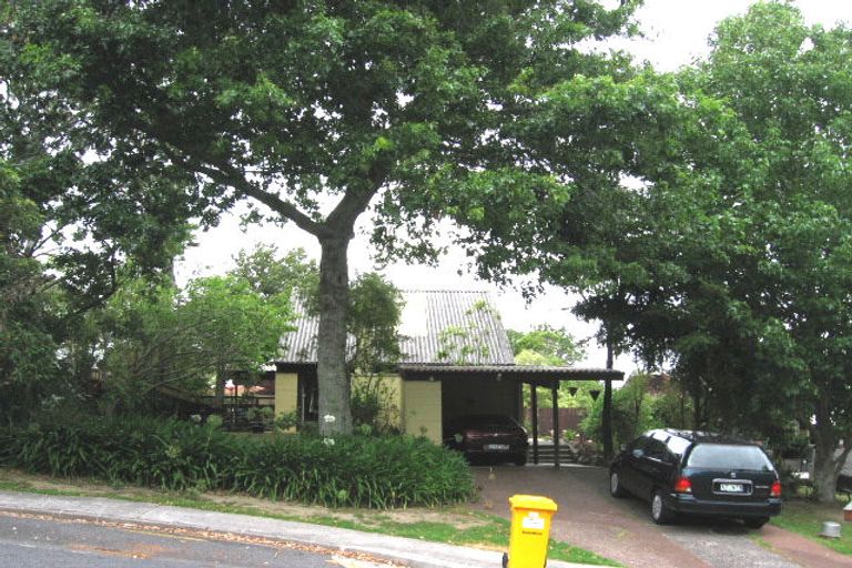 Photo of property in 62 Holland Road, Hillcrest, Auckland, 0627