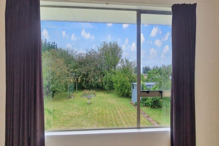 Photo of property in 24 Oaklea Avenue, Marton, 4710