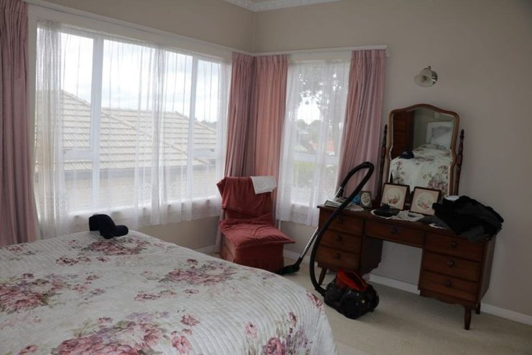 Photo of property in 5 Holden Avenue, Forest Lake, Hamilton, 3200