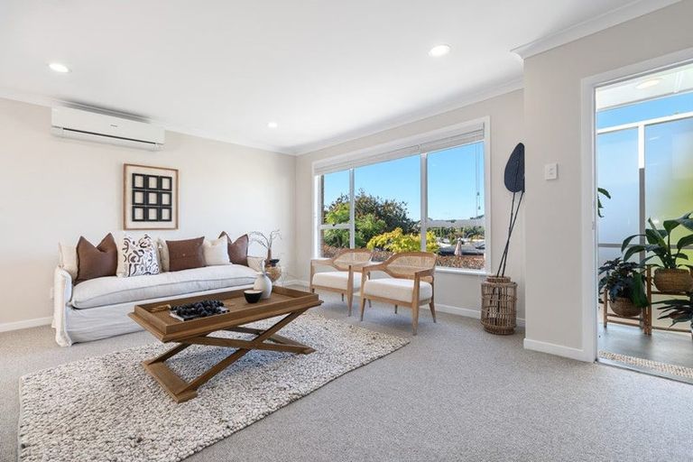 Photo of property in 24 Warwick Place, Brookfield, Tauranga, 3110