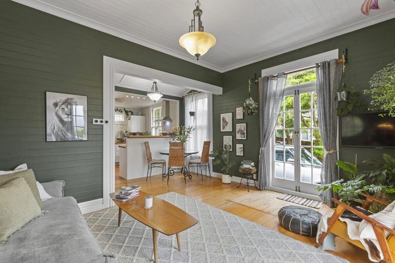 Photo of property in 23 Main Road, Raglan, 3225