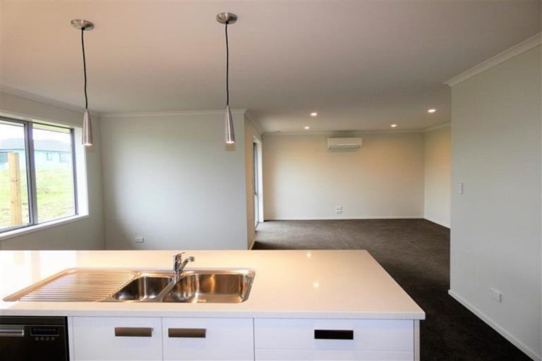 Photo of property in 48 Adams Road South, Pukekohe, 2120