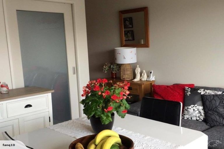 Photo of property in Shoal Haven Apartments, 112a/130 Anzac Street, Takapuna, Auckland, 0622