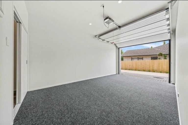 Photo of property in 36b Whitford Road, Botany Downs, Auckland, 2014