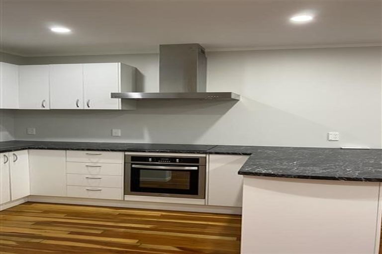 Photo of property in 4/32 Brixton Road, Mount Eden, Auckland, 1024