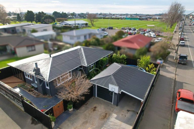 Photo of property in 15 Puketapu Road, Taradale, Napier, 4112