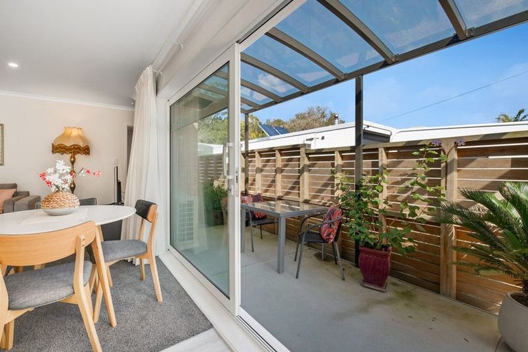 Photo of property in 16 Forest Glen, Orewa, 0931