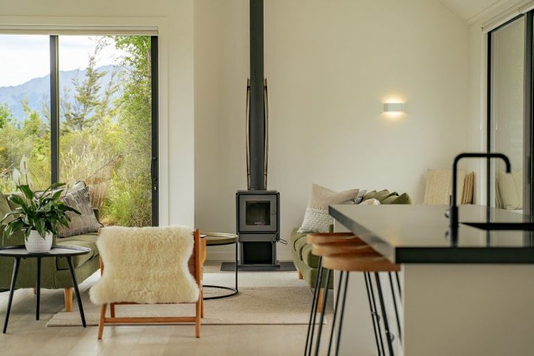 Photo of property in 1 Torridon Court, Jacks Point, Queenstown, 9371