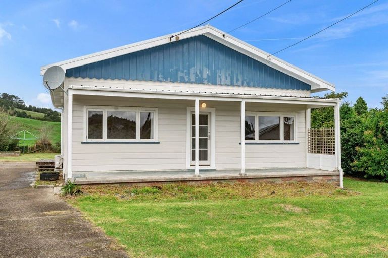 Photo of property in 54 Valley Road, Hikurangi, 0114