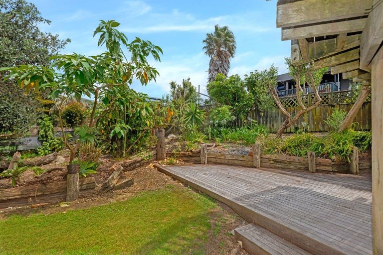 Photo of property in 4 Lysnar Street, Okitu, Gisborne, 4010