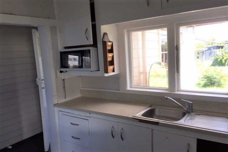 Photo of property in 87 Rattray Street, Riccarton, Christchurch, 8041