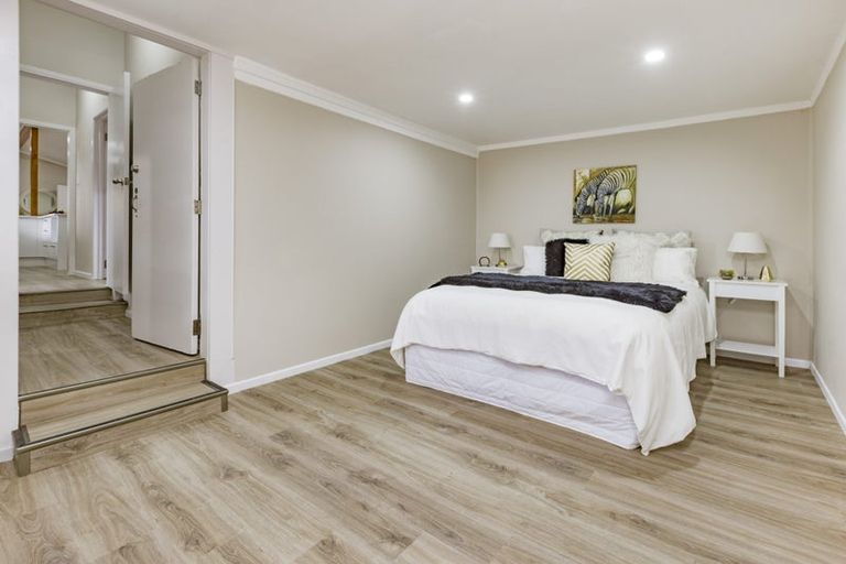 Photo of property in 1/2 Hunua Road, Papakura, 2110