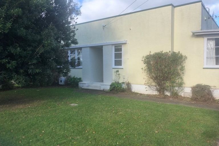 Photo of property in 86 Trafalgar Street, Waterloo, Lower Hutt, 5011