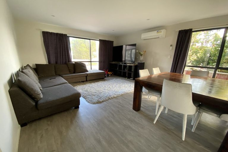 Photo of property in 146a Mcleod Road, Te Atatu South, Auckland, 0610