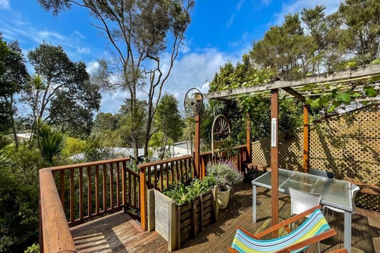 Photo of property in 87d Kaurilands Road, Titirangi, Auckland, 0604