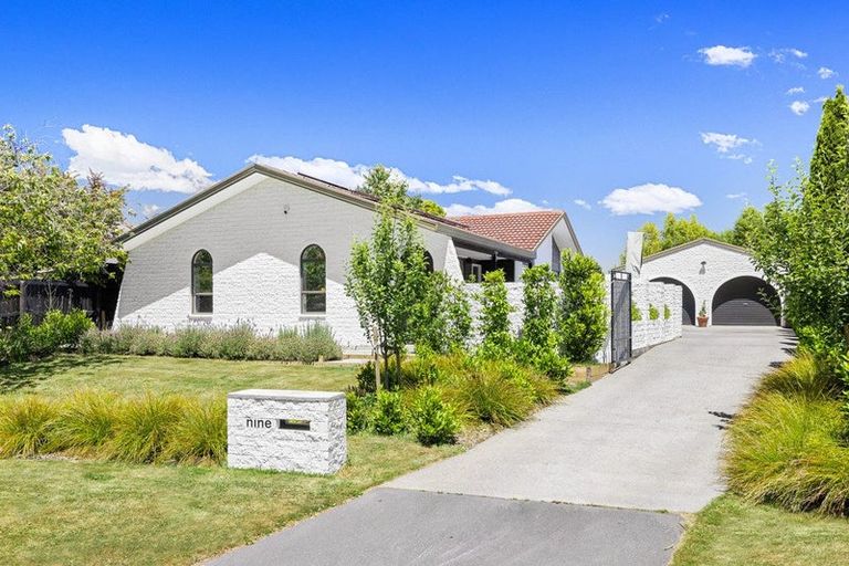 Photo of property in 9 Wakelin Place, Redwood, Christchurch, 8051