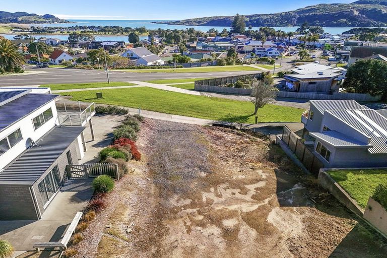 Photo of property in 50b Bow Street, Raglan, 3225