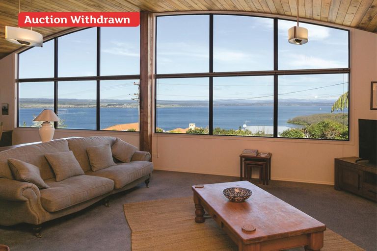 Photo of property in 1/50 Wakeman Road, Acacia Bay, Taupo, 3330