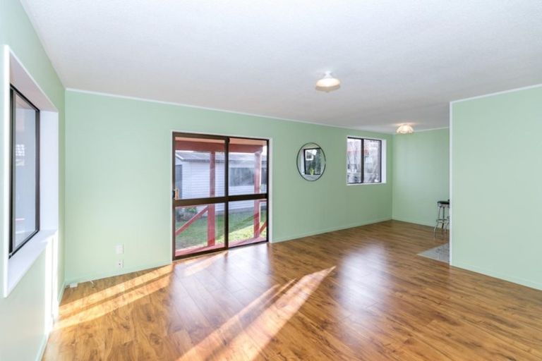 Photo of property in 4b Kentucky Crescent, Nawton, Hamilton, 3200