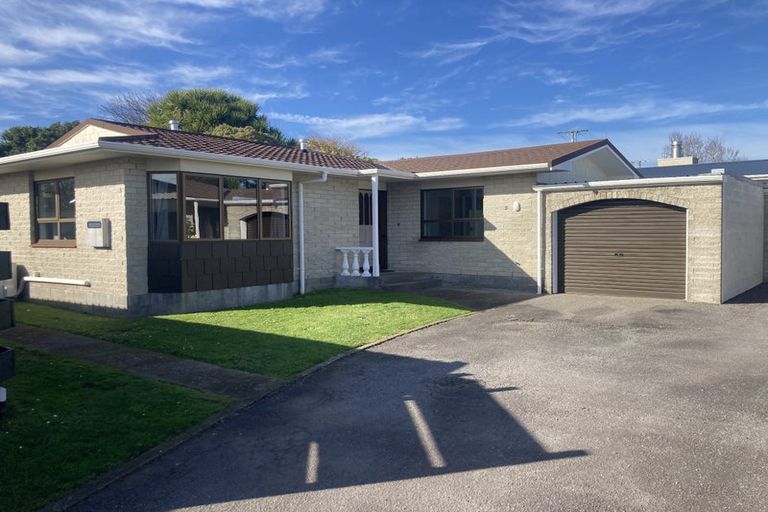 Photo of property in 8b George Street, Lower Vogeltown, New Plymouth, 4310