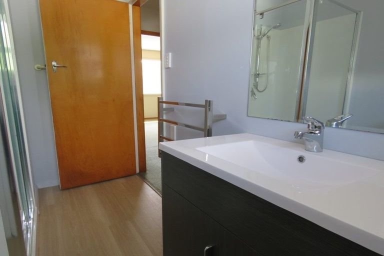 Photo of property in 2/28 Mona Vale Avenue, Riccarton, Christchurch, 8011